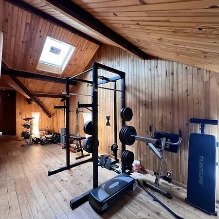 Maison Avec Espace Cinema *
